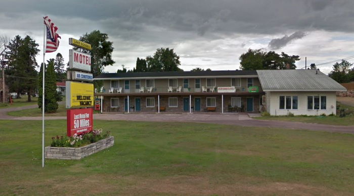 Lake Gogebic Motel (Wonderland Motel) - From Web Listing (newer photo)